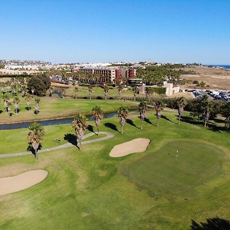 Ambassador Salgados Beach Suites Albufeira Exterior foto