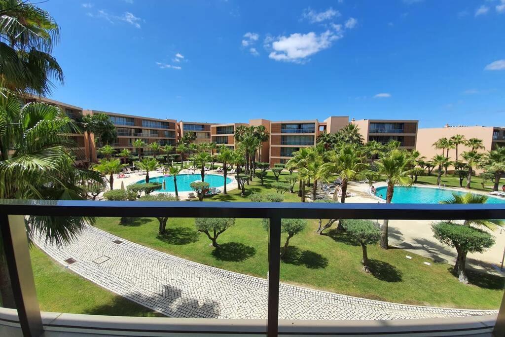 Ambassador Salgados Beach Suites Albufeira Exterior foto